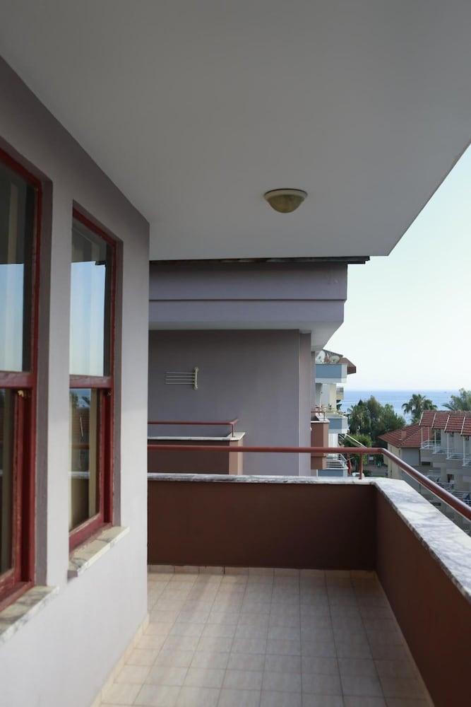 Maren Beach Apart Hotel Аланя Екстериор снимка